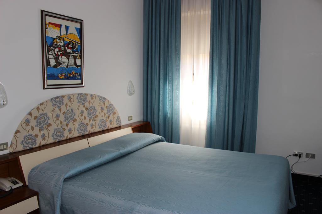 Hotel Pinolo 구비오 외부 사진